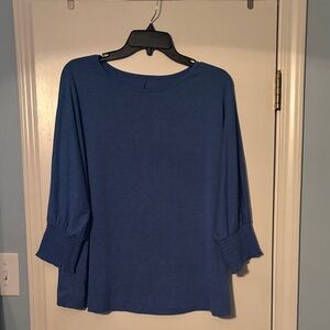 Elegant Blue Women's Blouse with Gathered Sleeves